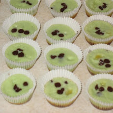 Mint Chocolate Chip Cheesecake Bites (Freeze-Ahead)