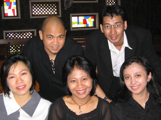 [Choir54.jpg]