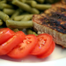 Asian-Flavored Seared Tuna with Green Beans