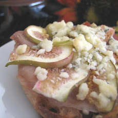 Prosciutto, Fig and Gorgonzola Pizza