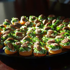 Dried Apricots With Blue Cheese