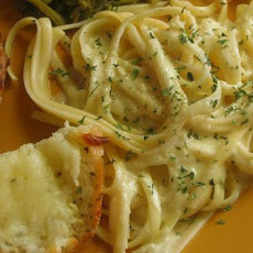 Easy Microwave Alfredo Sauce