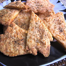 Peppery Cheddar Crisps
