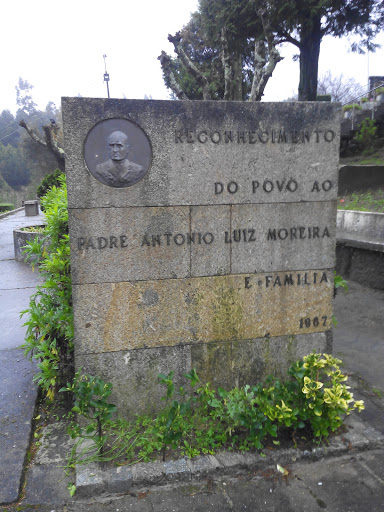 Monumento Padre Antonio Luiz Moreira