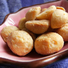 How to Toast Macadamia Nuts