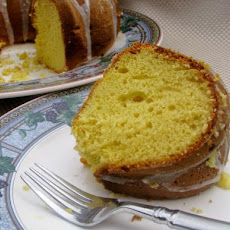 Lemon Supreme Pound Cake