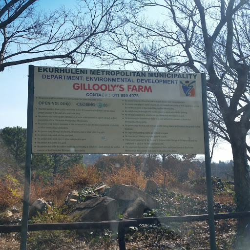 Gillooly's Farm Park Entrance