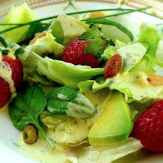 Turkey/Chicken Mixed Greens Salad With Kiwi and Strawberries in