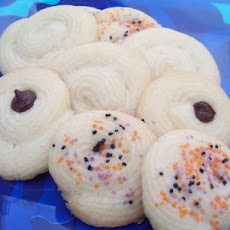 3 Ingredient Melt in Your Mouth Shortbread Cookies