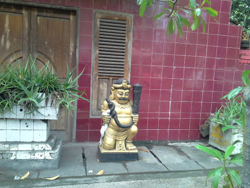 Golden Buto Guardian Statue