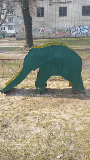Зеленый слон