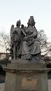 Statue Du Souvenir Remois
