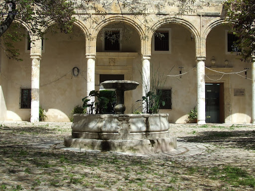 Patio de Armas