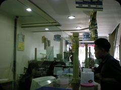 Bank Ekonomi Darmo Park - Surabaya 2390