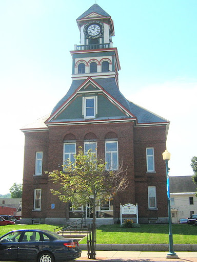 Orleans County Courthouse 