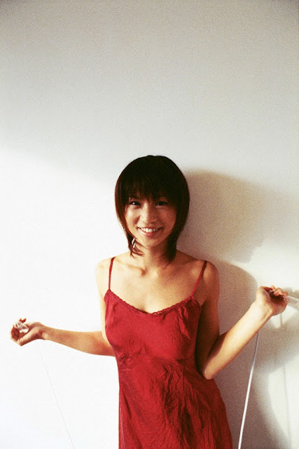 Misako Yasuda yasuda_w3_04.jpg VYJ200505