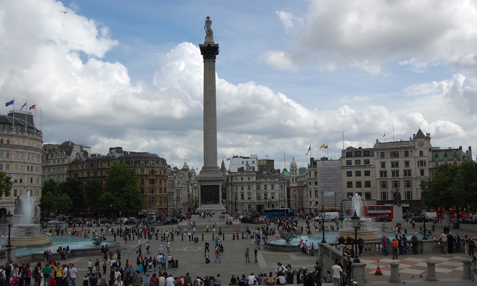 [London132.jpg]