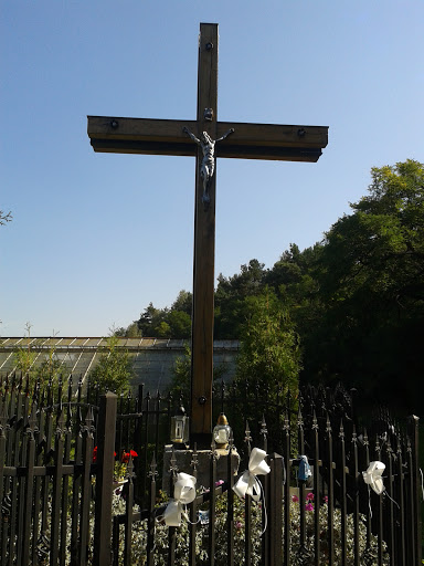 Krzyż Przy Piaskach 