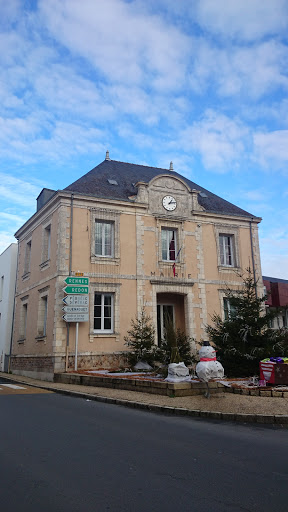 Mairie Se St Gilda