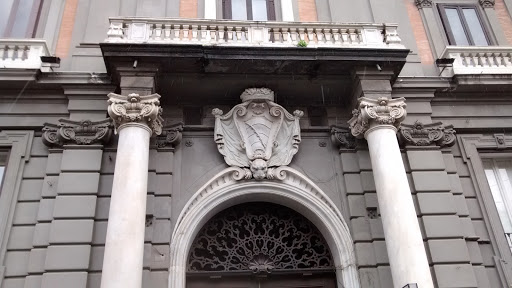 Palazzo Caracciolo Di Torella