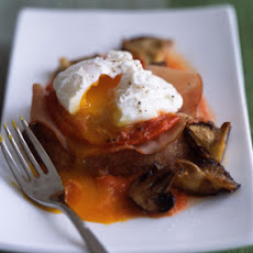 Poached Eggs with Roasted Tomatoes, Mushrooms, and Ham