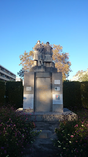 Statue De La Duchere Balmont