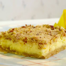 Crunchy Cheesecake Bars