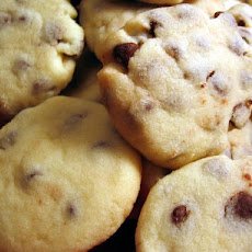 Mini Chip Butter Cookies (Eggless)