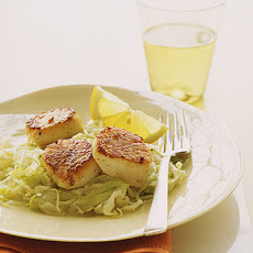 Seared Scallops with Cabbage and Leeks