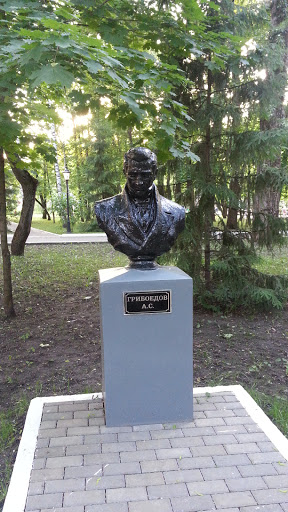 Памятник Грибоедову А.С