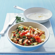 Rigatoni with Tomatoes and Mozzarella