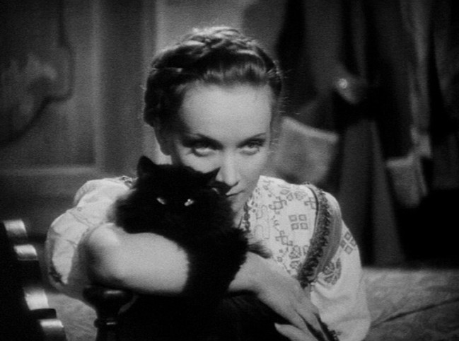 DIETRICH E O GATO PRETO