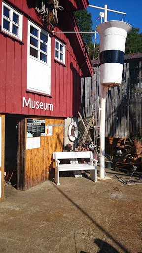 Nesvåg Sjø Og Motormuseum