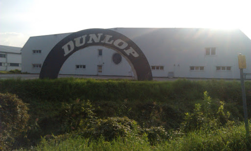Großer Dunlop-Reifen