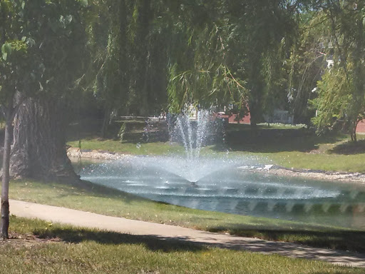 Brookdale Drive Fountain