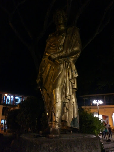 Bolivar En Su Plaza