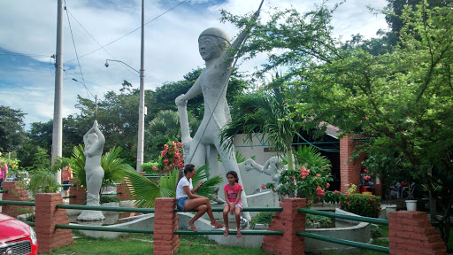 Estatua Do Cabeça de cuia - Teresina