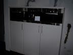 27 juni 2008: de keukenapparatuur is ook geplaatst