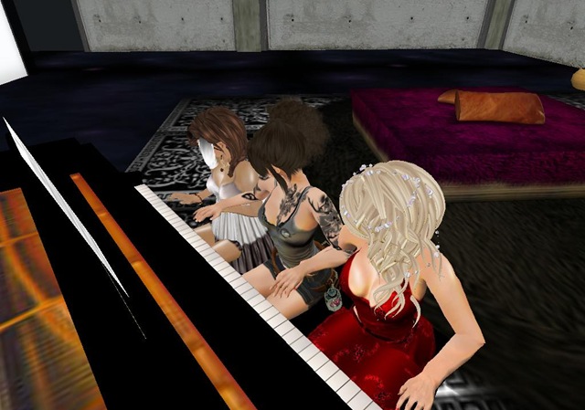 [pianotrio2[2].jpg]