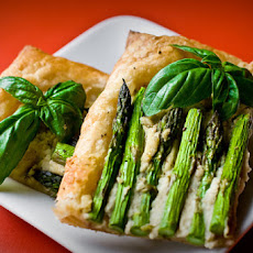 Asparagus Tart with White Bean Pesto