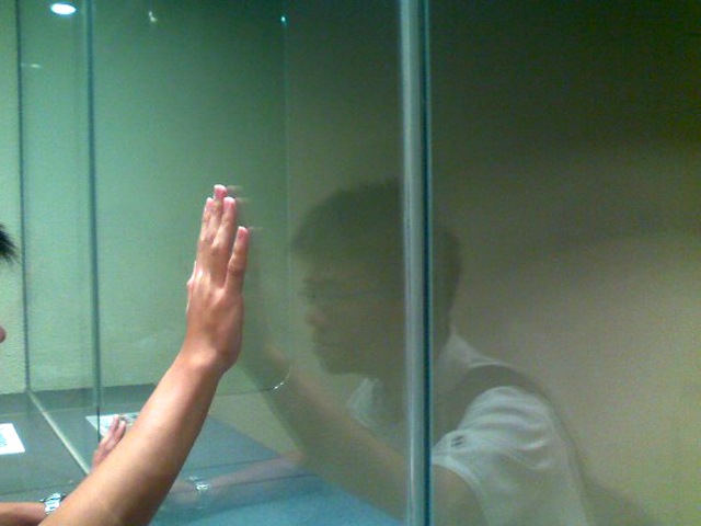 [P24-05-08_192402copy[2].jpg]