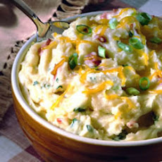 Carnation® Creamy Cheesy Mashed Potatoes