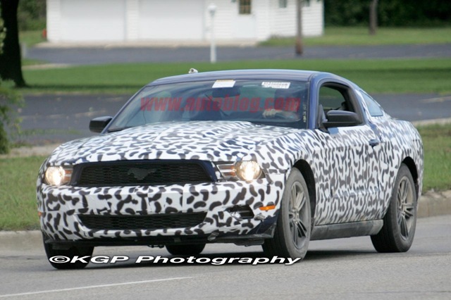 [01_mustangbasev6spy[5].jpg]