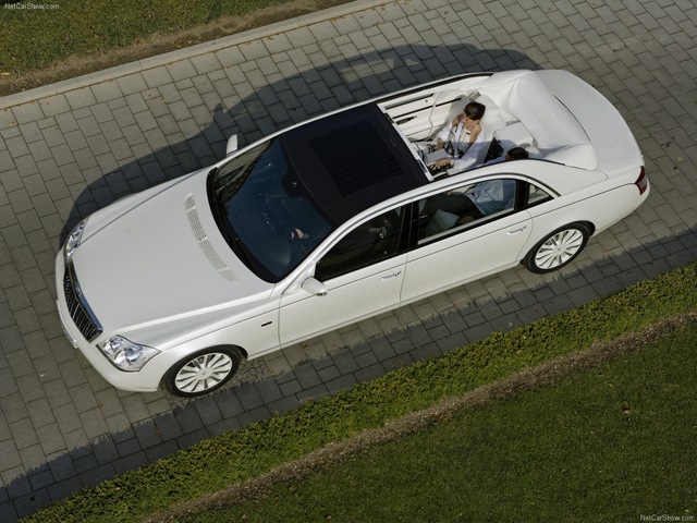 [Maybach-Landaulet_2009_1280x960_wallpaper_03[2].jpg]
