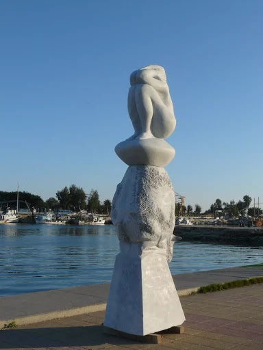 Статуя без головы