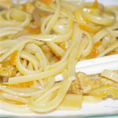 Family Favorite Chicken Lo Mein