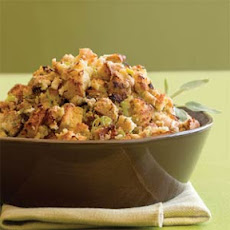 Cornbread and Gorgonzola Dressing