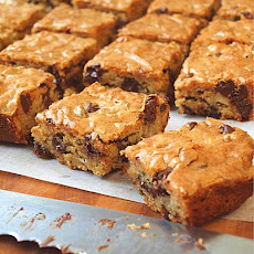 Chocolate Chip Pecan Blondies