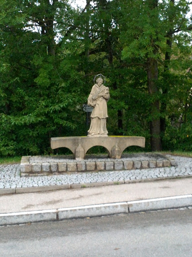 Rabeno Statue