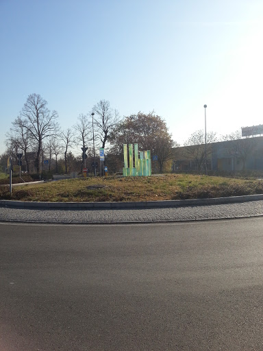 Tubes on Roundabout